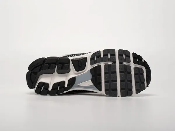 Кроссовки Nike Air Zoom Vomero 5 - 42760