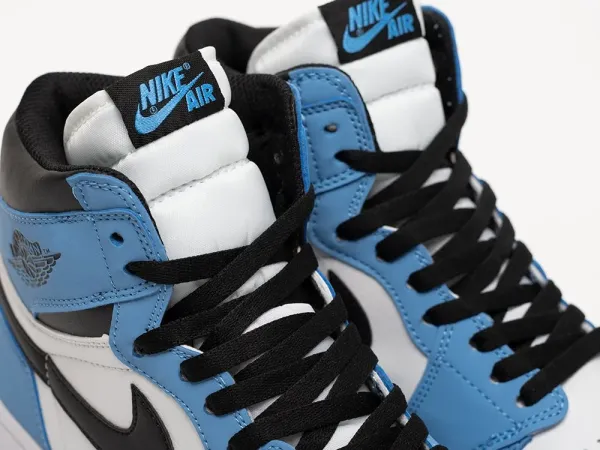 Кроссовки Nike Air Jordan 1 Mid - 25070