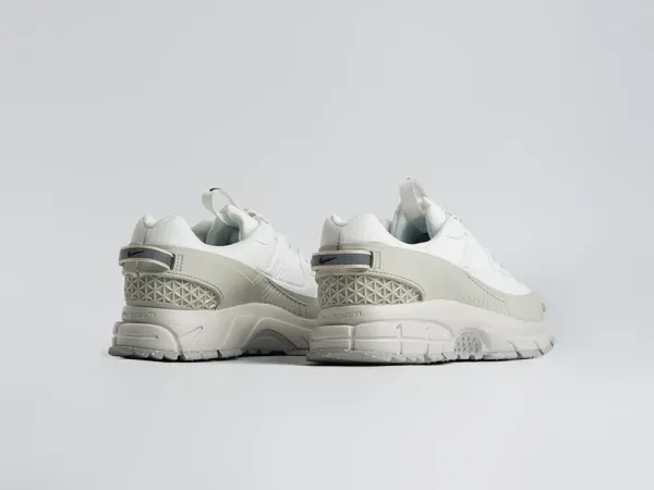 Кроссовки Nike Zoom Vomero 5 Roam - 44758